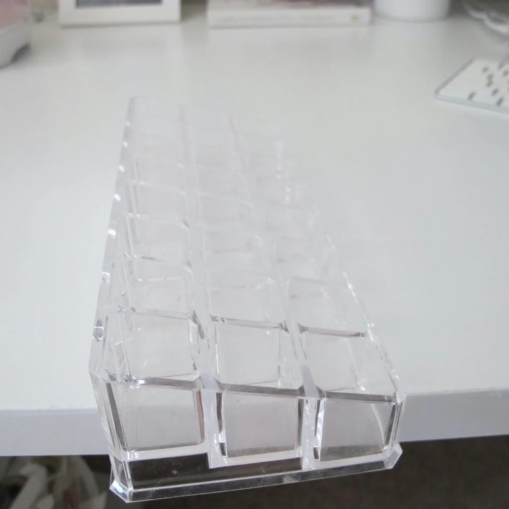 Acyrlic Lipstick Makeup Holder organizer - Picture 3 of 3